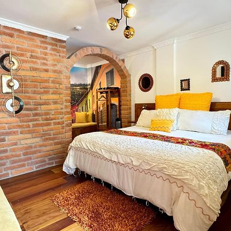 Vista Del Angel Hotel Boutique Кито Экстерьер фото